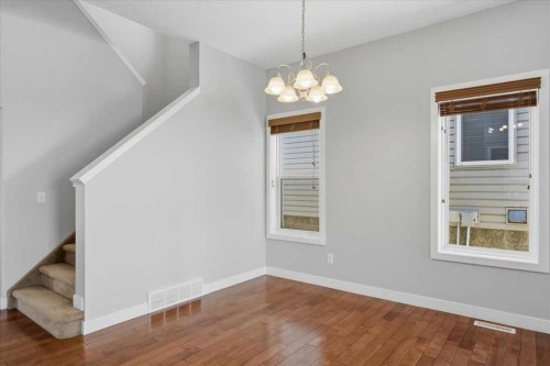 34 Everoak Gardens Sw, Calgary, AB - Indoor Photo Showing Other Room
