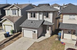 34 Everoak Gardens SW Calgary, AB T2Y 0E2