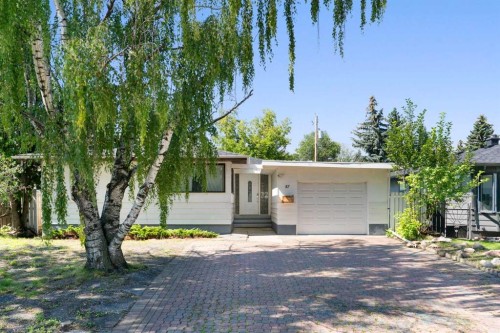 87 Hillgrove Drive Sw, Calgary, AB - Outdoor