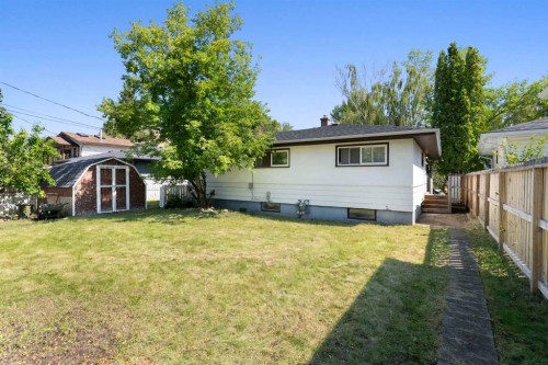 87 Hillgrove Drive Sw, Calgary, AB - Outdoor