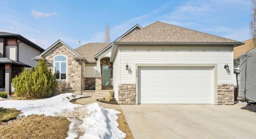 5939 Park Meadows Crescent  Olds, AB T4H 1Y3