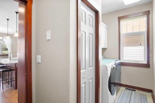 5939 Park Meadows Crescent, Olds, AB - Indoor Photo Showing Laundry Room