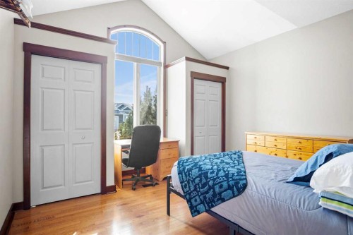5939 Park Meadows Crescent, Olds, AB - Indoor Photo Showing Bedroom