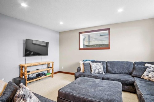 5939 Park Meadows Crescent, Olds, AB - Indoor Photo Showing Living Room