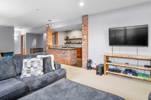 5939 Park Meadows Crescent, Olds, AB - Indoor Photo Showing Other Room