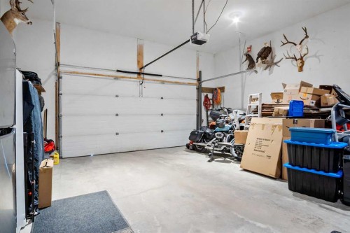 5939 Park Meadows Crescent, Olds, AB - Indoor Photo Showing Garage