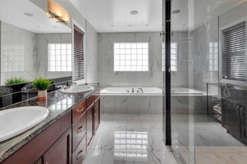180 Kincora Drive Nw, Calgary, AB - Indoor Photo Showing Bathroom