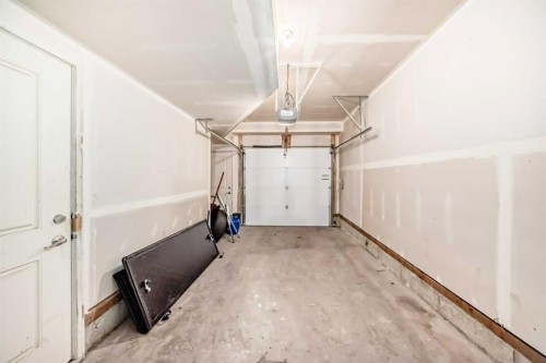 263 Redstone Boulevard Ne, Calgary, AB - Indoor Photo Showing Garage