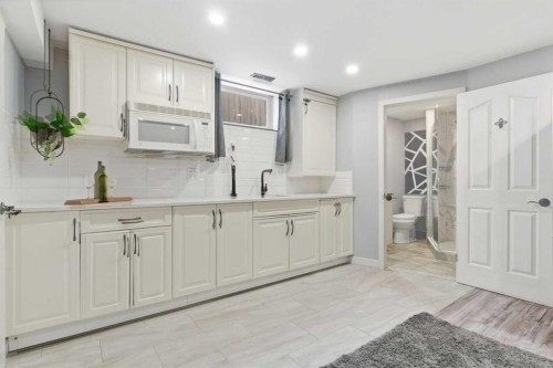 23 Prestwick Green Se, Calgary, AB - Indoor