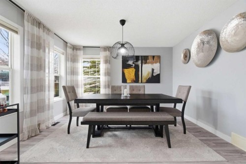 23 Prestwick Green Se, Calgary, AB - Indoor Photo Showing Dining Room
