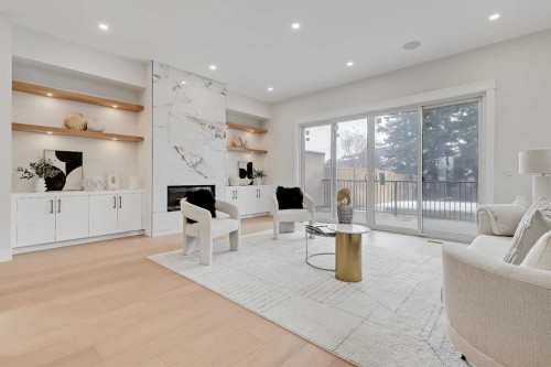 2021 26 Avenue Sw, Calgary, AB - Indoor Photo Showing Living Room