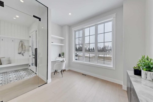 2021 26 Avenue Sw, Calgary, AB - Indoor Photo Showing Other Room