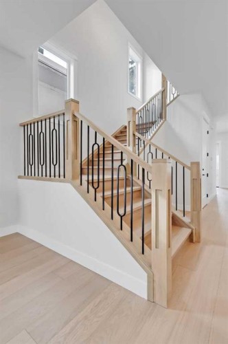 2021 26 Avenue Sw, Calgary, AB - Indoor Photo Showing Other Room