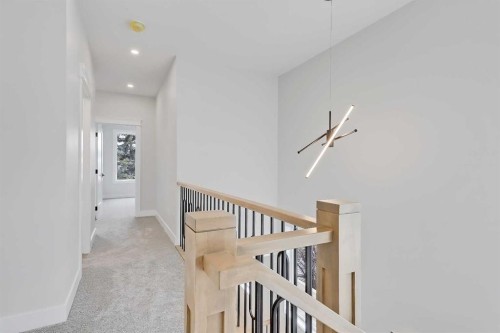 2021 26 Avenue Sw, Calgary, AB - Indoor Photo Showing Other Room