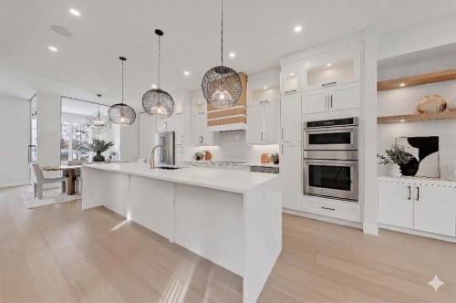2021 26 Avenue Sw, Calgary, AB - Indoor Photo Showing Kitchen With Upgraded Kitchen