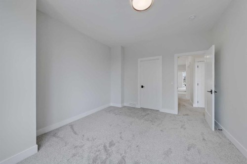2021 26 Avenue Sw, Calgary, AB - Indoor Photo Showing Other Room