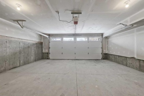 2021 26 Avenue Sw, Calgary, AB - Indoor Photo Showing Garage