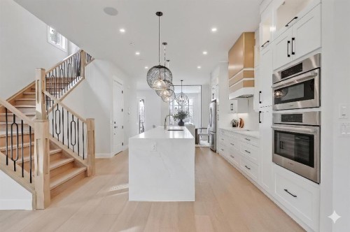 2021 26 Avenue Sw, Calgary, AB - Indoor