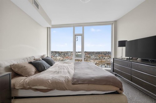 1703-510 6 Avenue Se, Calgary, AB - Indoor Photo Showing Bedroom