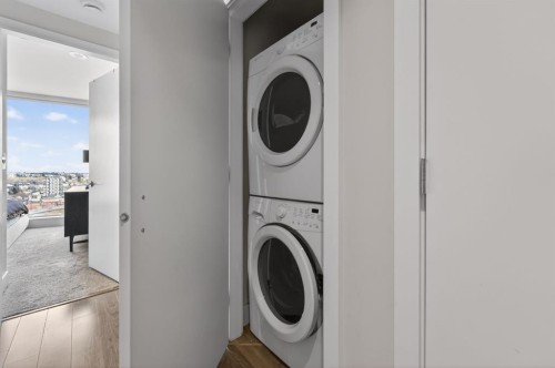 1703-510 6 Avenue Se, Calgary, AB - Indoor Photo Showing Laundry Room