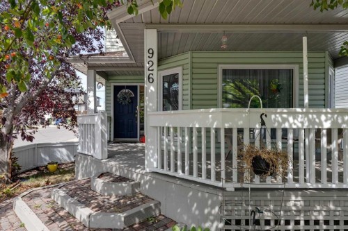926 19 Avenue Nw, Calgary, AB - Outdoor With Deck Patio Veranda