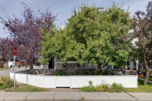 926 19 Avenue Nw, Calgary, AB - Outdoor