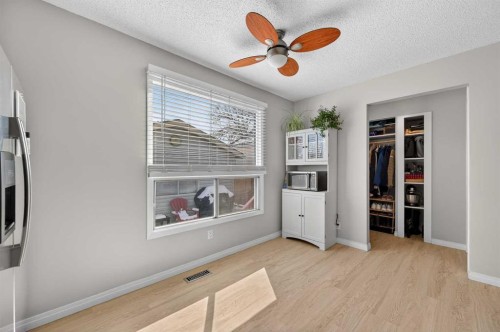 81 Queen Anne Close Se, Calgary, AB - Indoor Photo Showing Other Room