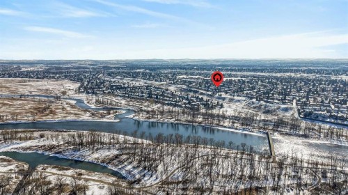 81 Queen Anne Close Se, Calgary, AB - Outdoor With View