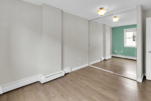 210-1602 11 Avenue Sw, Calgary, AB - Indoor Photo Showing Other Room