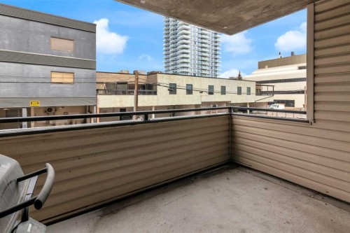210-1602 11 Avenue Sw, Calgary, AB - Outdoor With Exterior