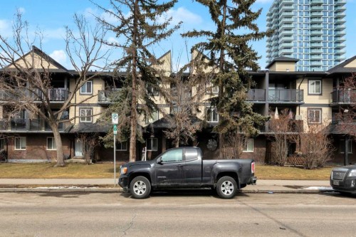 210-1602 11 Avenue Sw, Calgary, AB - Outdoor With Balcony With Facade