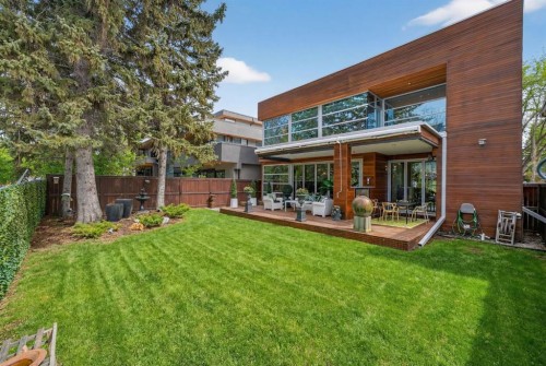 31 Windsor Crescent Sw, Calgary, AB - Outdoor With Deck Patio Veranda