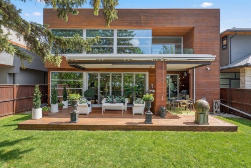 31 Windsor Crescent Sw, Calgary, AB - Outdoor With Deck Patio Veranda