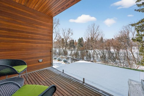 31 Windsor Crescent Sw, Calgary, AB - Outdoor With Exterior