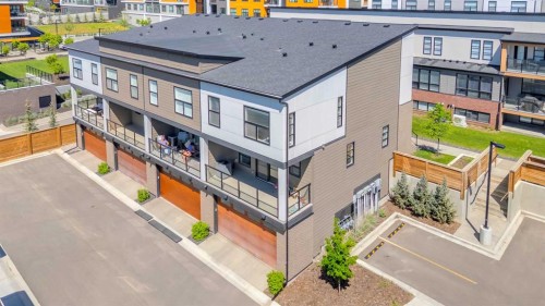 252-7820 Spring Willow Drive Sw, Calgary, AB - Outdoor