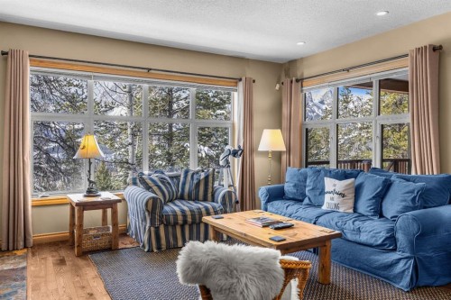 202-3 Aspen Glen, Canmore, AB - Indoor Photo Showing Living Room