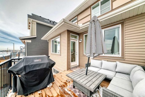 464 Lawthorn Way Se, Airdrie, AB 