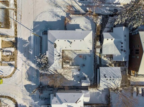 1607 25 Avenue Sw, Calgary, AB - Outdoor