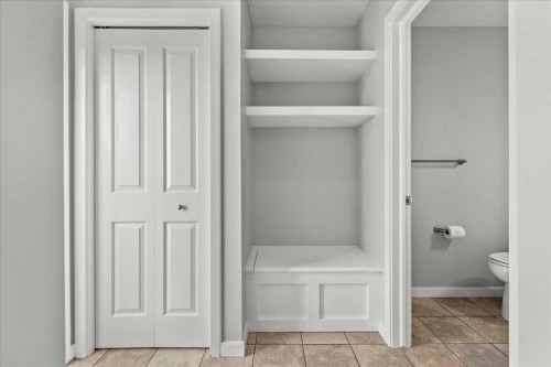 399 Copperpond Boulevard Se, Calgary, AB - Indoor Photo Showing Bathroom