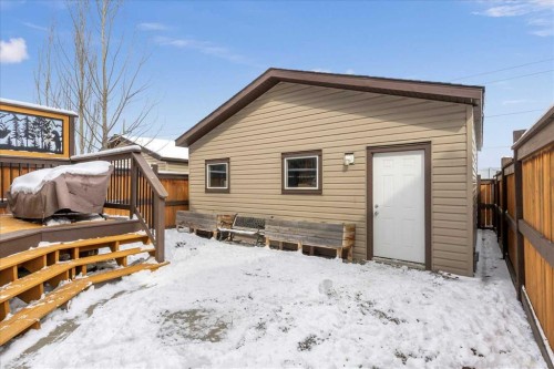 399 Copperpond Boulevard Se, Calgary, AB - Outdoor With Exterior