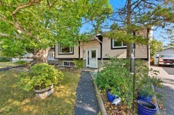 124 Lynnbrook Road SE Calgary, AB T2C 1S6