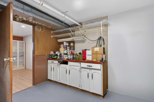 124 Lynnbrook Road Se, Calgary, AB - Indoor