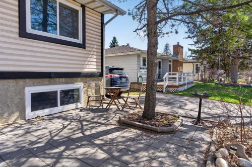 124 Lynnbrook Road Se, Calgary, AB - Outdoor With Deck Patio Veranda