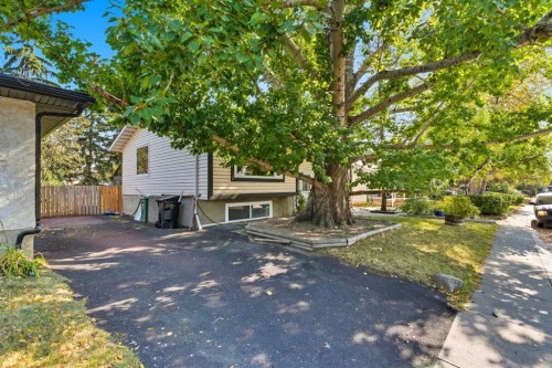 124 Lynnbrook Road Se, Calgary, AB - Outdoor