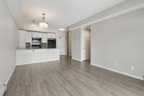 9205-101 Sunset Drive, Cochrane, AB - Indoor Photo Showing Kitchen