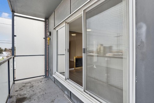 315-335 Garry Crescent Ne, Calgary, AB - Outdoor With Balcony With Exterior