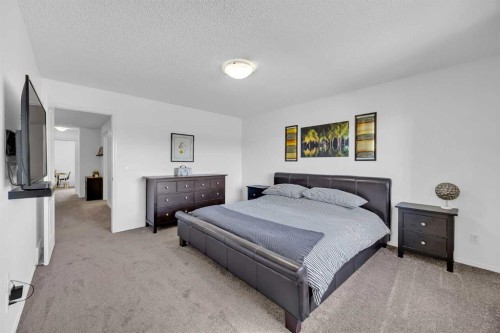 30 Cranarch View Se, Calgary, AB - Indoor Photo Showing Bedroom