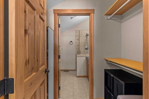 147 Hubman Landing, Canmore, AB - Indoor Photo Showing Other Room