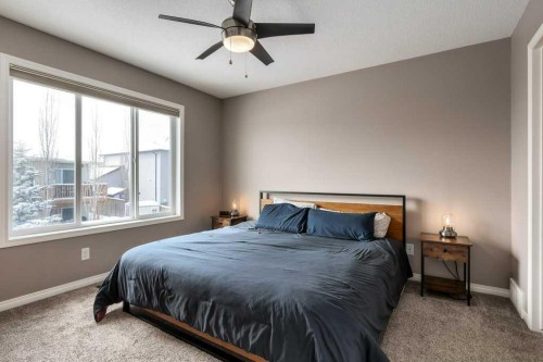 105 Wildrose Green, Strathmore, AB - Indoor Photo Showing Bedroom