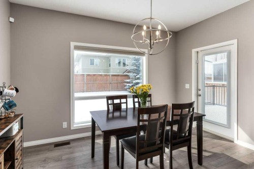 105 Wildrose Green, Strathmore, AB - Indoor Photo Showing Dining Room